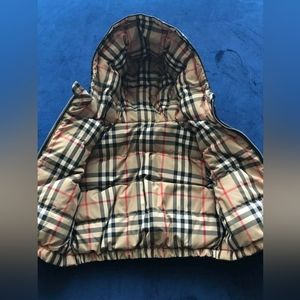 6M BURBERRY Unisex Puffer Coat